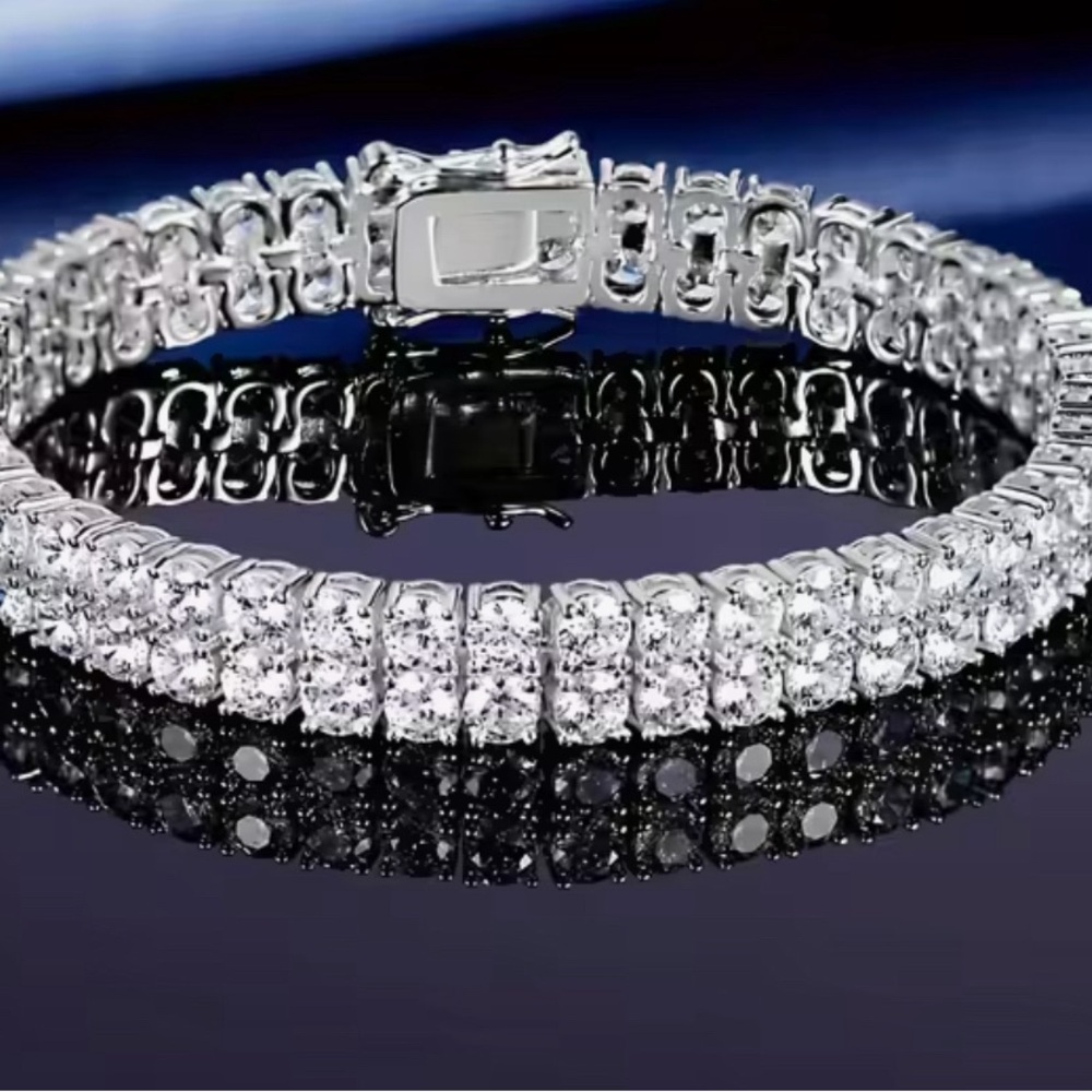Elegant Silver Bracelet